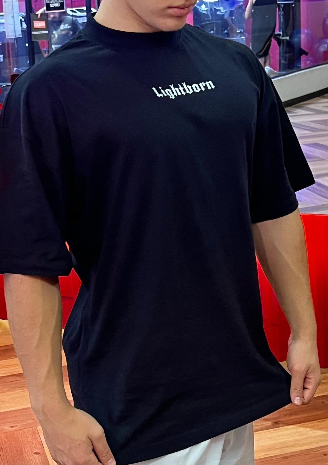 Alpha Omega Tee - Frente Preta